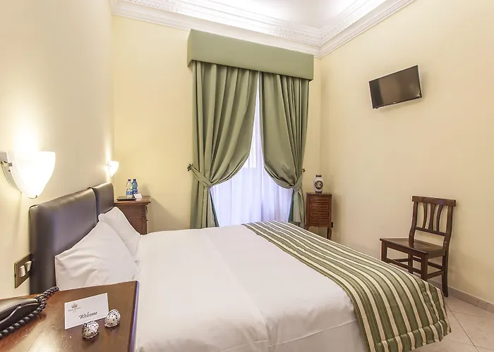 Hotel Regina Giovanna Roma